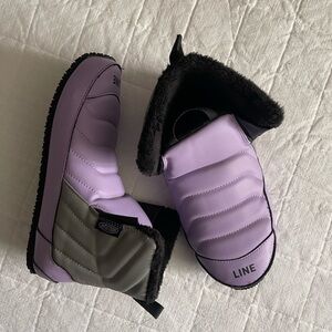LINE Women's Purple and Gray Winter Boots